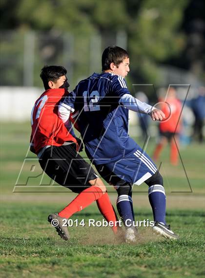 Thumbnail 2 in Saugus vs. Cleveland photogallery.