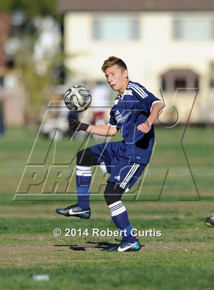 Thumbnail 1 in Saugus vs. Cleveland photogallery.