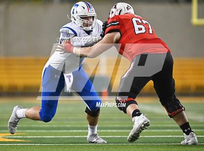 Thumbnail 3 in Rockwall-Heath vs. Temple (UIL 6A Area Playoff) photogallery.