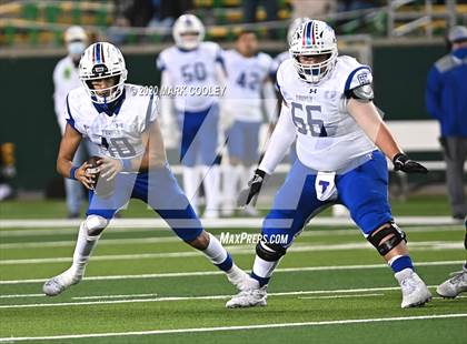 Thumbnail 1 in Rockwall-Heath vs. Temple (UIL 6A Area Playoff) photogallery.