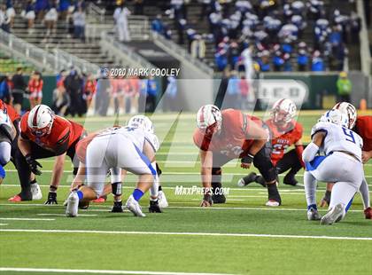 Thumbnail 1 in Rockwall-Heath vs. Temple (UIL 6A Area Playoff) photogallery.
