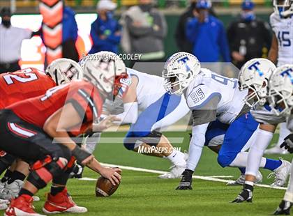 Thumbnail 1 in Rockwall-Heath vs. Temple (UIL 6A Area Playoff) photogallery.