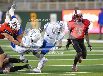 Thumbnail 2 in Rockwall-Heath vs. Temple (UIL 6A Area Playoff) photogallery.