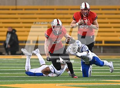 Thumbnail 2 in Rockwall-Heath vs. Temple (UIL 6A Area Playoff) photogallery.