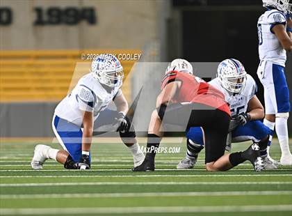 Thumbnail 3 in Rockwall-Heath vs. Temple (UIL 6A Area Playoff) photogallery.