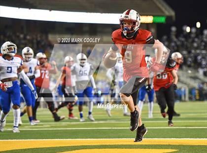 Thumbnail 3 in Rockwall-Heath vs. Temple (UIL 6A Area Playoff) photogallery.