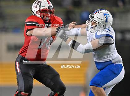 Thumbnail 3 in Rockwall-Heath vs. Temple (UIL 6A Area Playoff) photogallery.