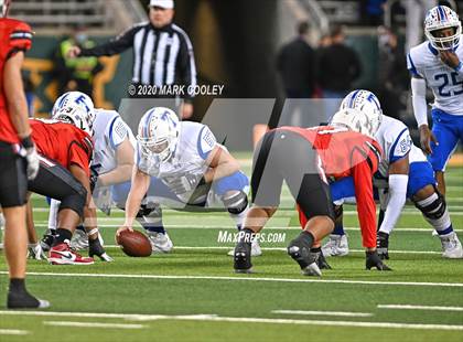 Thumbnail 3 in Rockwall-Heath vs. Temple (UIL 6A Area Playoff) photogallery.