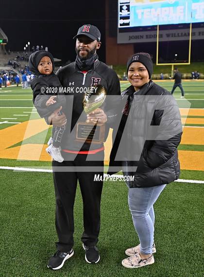 Thumbnail 3 in Rockwall-Heath vs. Temple (UIL 6A Area Playoff) photogallery.