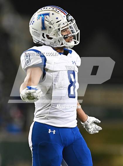 Thumbnail 2 in Rockwall-Heath vs. Temple (UIL 6A Area Playoff) photogallery.