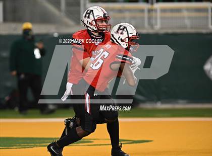 Thumbnail 2 in Rockwall-Heath vs. Temple (UIL 6A Area Playoff) photogallery.