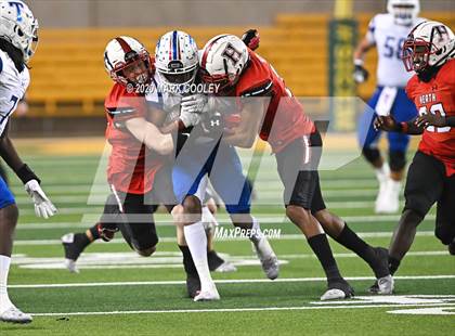 Thumbnail 3 in Rockwall-Heath vs. Temple (UIL 6A Area Playoff) photogallery.