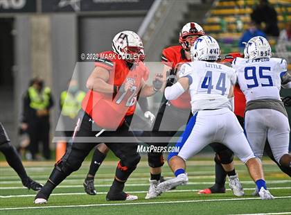 Thumbnail 3 in Rockwall-Heath vs. Temple (UIL 6A Area Playoff) photogallery.