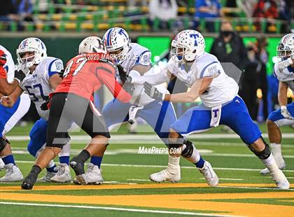 Thumbnail 2 in Rockwall-Heath vs. Temple (UIL 6A Area Playoff) photogallery.