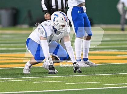 Thumbnail 1 in Rockwall-Heath vs. Temple (UIL 6A Area Playoff) photogallery.