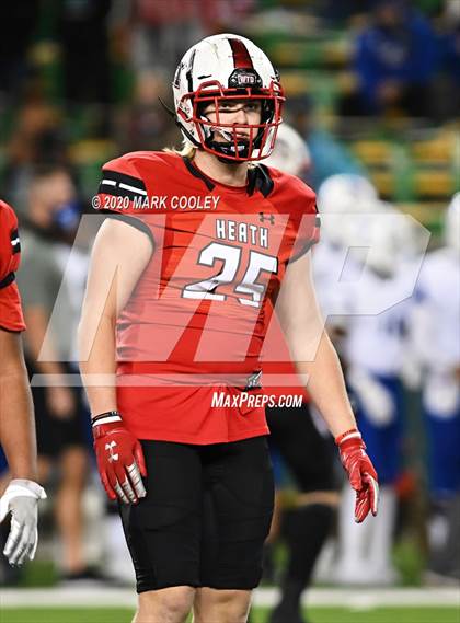 Thumbnail 3 in Rockwall-Heath vs. Temple (UIL 6A Area Playoff) photogallery.