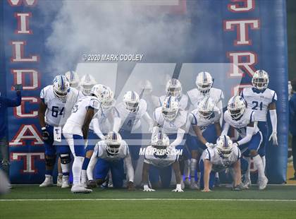 Thumbnail 3 in Rockwall-Heath vs. Temple (UIL 6A Area Playoff) photogallery.