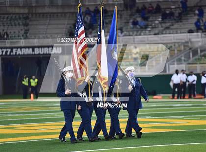 Thumbnail 1 in Rockwall-Heath vs. Temple (UIL 6A Area Playoff) photogallery.