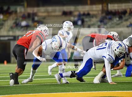 Thumbnail 1 in Rockwall-Heath vs. Temple (UIL 6A Area Playoff) photogallery.