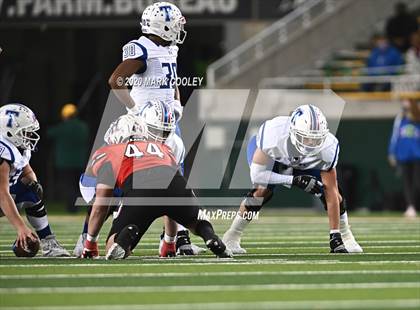 Thumbnail 2 in Rockwall-Heath vs. Temple (UIL 6A Area Playoff) photogallery.