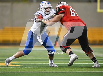 Thumbnail 1 in Rockwall-Heath vs. Temple (UIL 6A Area Playoff) photogallery.