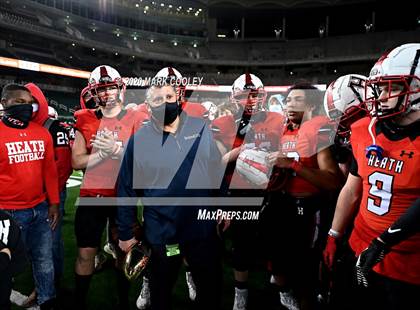 Thumbnail 1 in Rockwall-Heath vs. Temple (UIL 6A Area Playoff) photogallery.