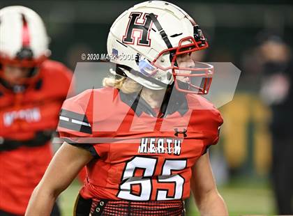 Thumbnail 1 in Rockwall-Heath vs. Temple (UIL 6A Area Playoff) photogallery.