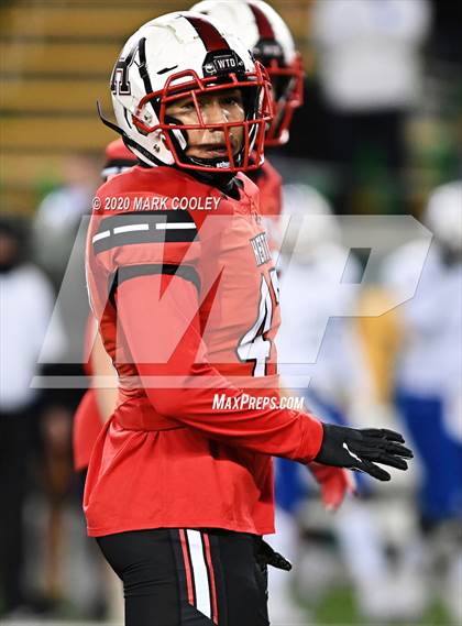 Thumbnail 1 in Rockwall-Heath vs. Temple (UIL 6A Area Playoff) photogallery.