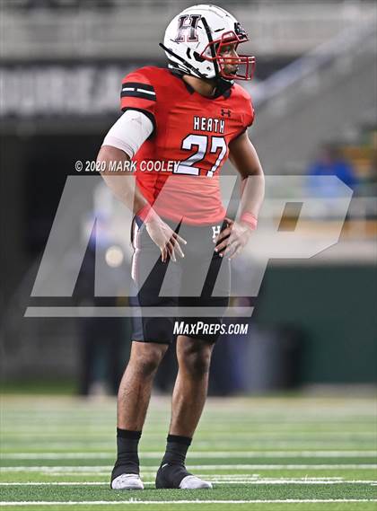 Thumbnail 2 in Rockwall-Heath vs. Temple (UIL 6A Area Playoff) photogallery.