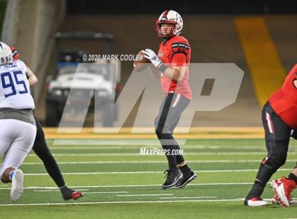 Thumbnail 3 in Rockwall-Heath vs. Temple (UIL 6A Area Playoff) photogallery.