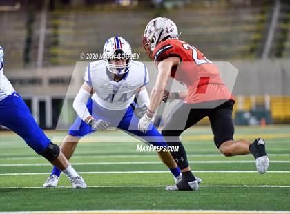 Thumbnail 1 in Rockwall-Heath vs. Temple (UIL 6A Area Playoff) photogallery.