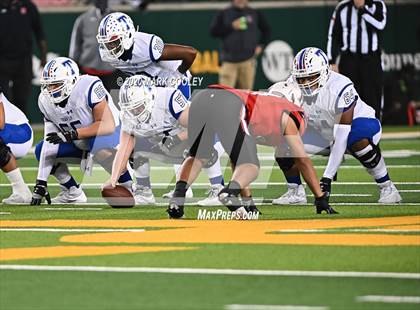Thumbnail 3 in Rockwall-Heath vs. Temple (UIL 6A Area Playoff) photogallery.