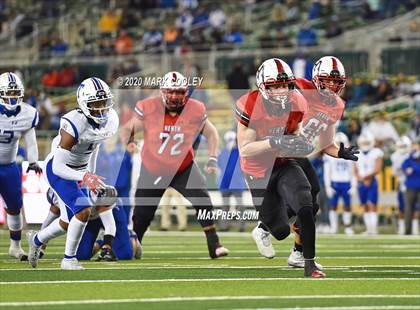 Thumbnail 3 in Rockwall-Heath vs. Temple (UIL 6A Area Playoff) photogallery.