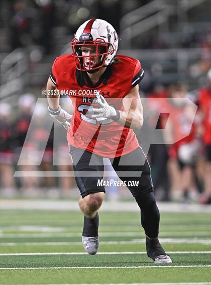 Thumbnail 2 in Rockwall-Heath vs. Temple (UIL 6A Area Playoff) photogallery.