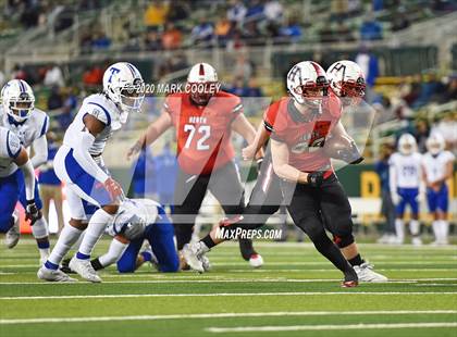 Thumbnail 2 in Rockwall-Heath vs. Temple (UIL 6A Area Playoff) photogallery.