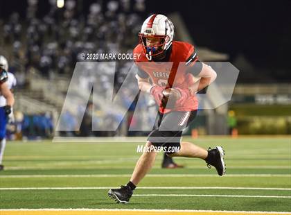 Thumbnail 3 in Rockwall-Heath vs. Temple (UIL 6A Area Playoff) photogallery.