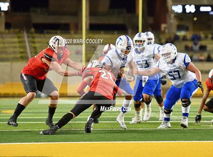 Thumbnail 3 in Rockwall-Heath vs. Temple (UIL 6A Area Playoff) photogallery.