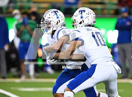 Thumbnail 1 in Rockwall-Heath vs. Temple (UIL 6A Area Playoff) photogallery.