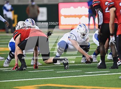 Thumbnail 2 in Rockwall-Heath vs. Temple (UIL 6A Area Playoff) photogallery.