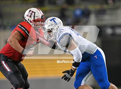 Thumbnail 3 in Rockwall-Heath vs. Temple (UIL 6A Area Playoff) photogallery.