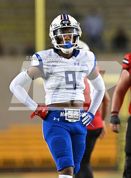 Thumbnail 1 in Rockwall-Heath vs. Temple (UIL 6A Area Playoff) photogallery.