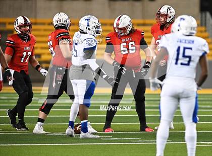 Thumbnail 3 in Rockwall-Heath vs. Temple (UIL 6A Area Playoff) photogallery.