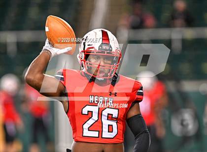 Thumbnail 2 in Rockwall-Heath vs. Temple (UIL 6A Area Playoff) photogallery.
