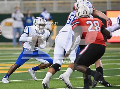 Thumbnail 3 in Rockwall-Heath vs. Temple (UIL 6A Area Playoff) photogallery.