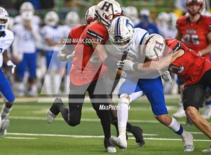 Thumbnail 1 in Rockwall-Heath vs. Temple (UIL 6A Area Playoff) photogallery.