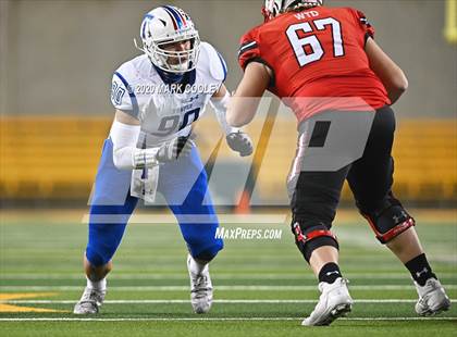 Thumbnail 2 in Rockwall-Heath vs. Temple (UIL 6A Area Playoff) photogallery.