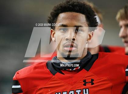 Thumbnail 3 in Rockwall-Heath vs. Temple (UIL 6A Area Playoff) photogallery.