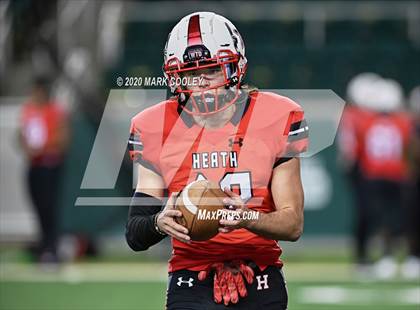 Thumbnail 1 in Rockwall-Heath vs. Temple (UIL 6A Area Playoff) photogallery.