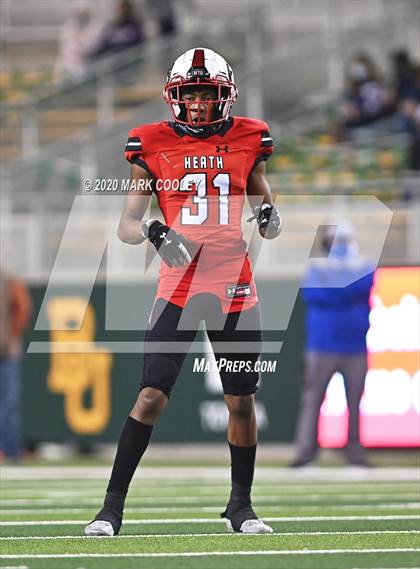 Thumbnail 3 in Rockwall-Heath vs. Temple (UIL 6A Area Playoff) photogallery.