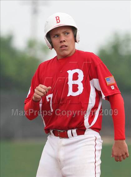 Thumbnail 1 in Highlands vs. Beechwood (Ninth Region Quarterfinal) photogallery.